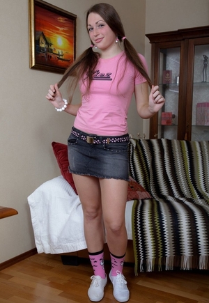 Vag craves for strong cock inside and boyfriend sneaks into alluring hole