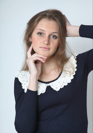 Linessa is a delicious girl that knows how be true kinky