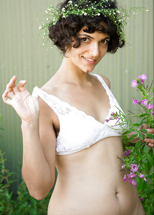 Incredible brunette with long legs is going to tease huge time