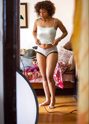 Of course curvy ebony dame knows how to tease in twisted ways