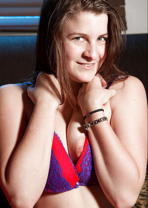 First-class looking dame with natural boobies wants to finger herself