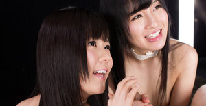 Broads i nsexy lingerie are ready to show off their asses