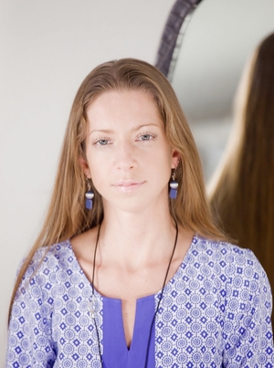 Excellent naked kitten from Russia likes to spend time by the mirror