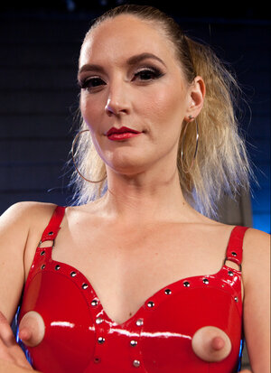 Latex teasing from Beretta James and moreover Mona Wales in hq