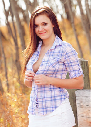 Chick next door showing her nice boobies while teasing outside