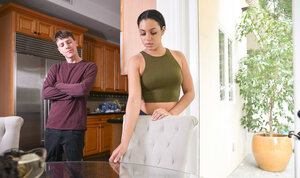 Amethyst Banks wants this man to put his BWC inside her