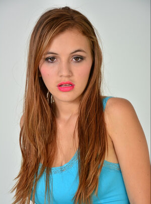 Sara Alvarez has an completely all star body and additionally a wet pussy to match