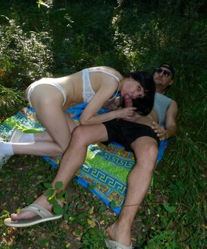 PD Silvia strips naked outdoors for a picnic & also engages in doggystyle & also 69 with PD Kevin