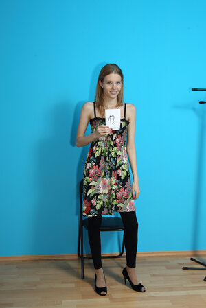 Angel Hott spreads legs in sexy skirt