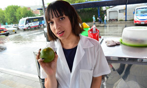 Colombian sweetie shows off her body in public, then in private