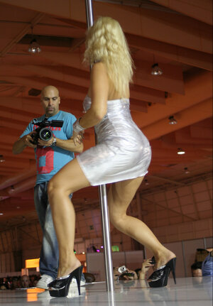 Amateur, Blondes, Talons Hauts, MILF, Striptease