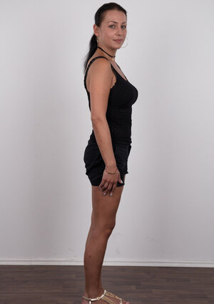 Bonny babe breaks inner scene and exposes everything she hides under clothes