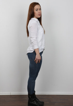 Broad with green eyes and plus red hair wanted to deprave photographer with her body