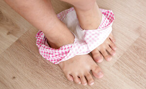 Exotic chick with sweet boobs sprinkles her hirsute muff with condiments