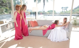 Slutty bridesmaids acquaint innocent bride with world of lesby pleasure